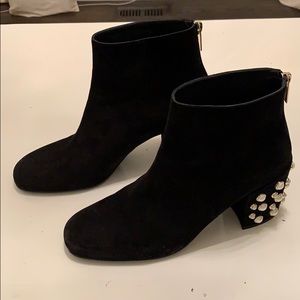 stuart weitzman boots with pearls